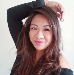 Meet Your Hawaii Posher, Jenn